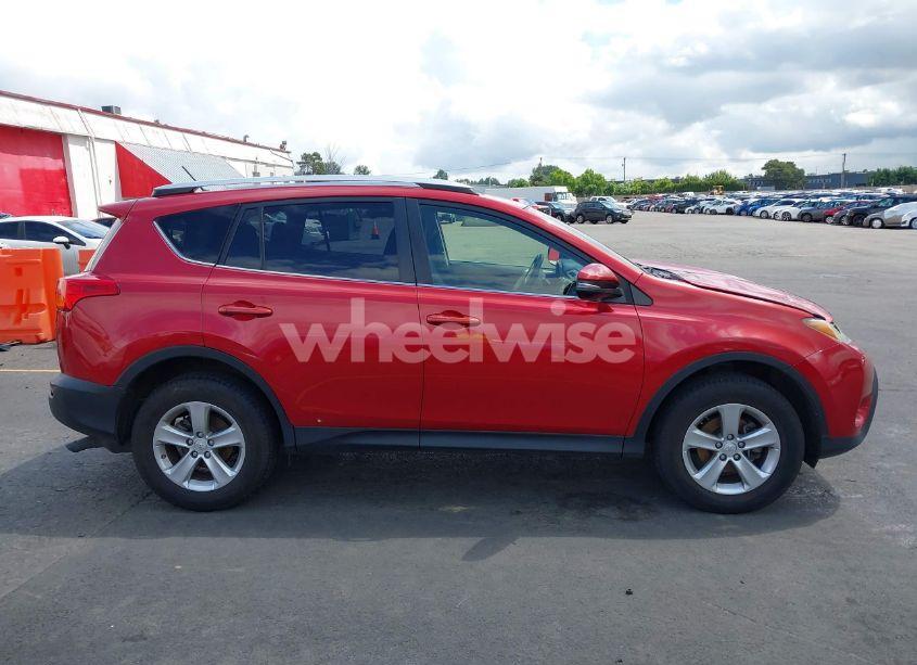 Photo 13 of 2013 Toyota Rav4 XLE (VIN JTMRFREV3D5000288)