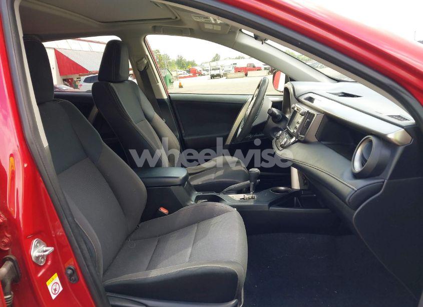 Photo 5 of 2013 Toyota Rav4 XLE (VIN JTMRFREV3D5000288)