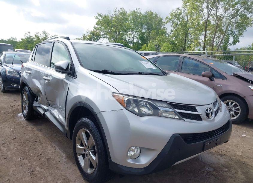 2015 Toyota Rav4 XLE (VIN JTMRFREV3FD140334) main photo
