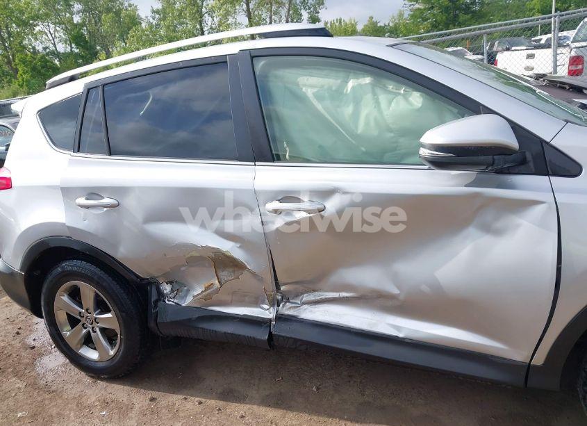 Photo 13 of 2015 Toyota Rav4 XLE (VIN JTMRFREV3FD140334)