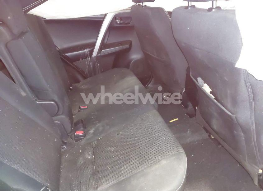 Photo 8 of 2018 Toyota Rav4 ADVENTURE/XLE (VIN JTMRFREV3JJ223773)