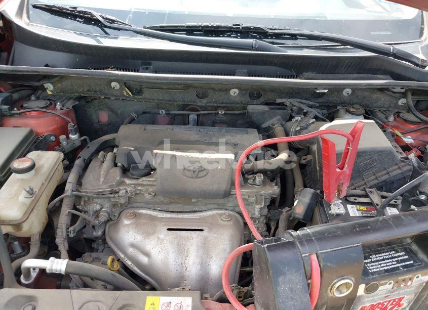 Photo 10 of 2016 Toyota Rav4 XLE (VIN JTMRFREV4GJ099859)