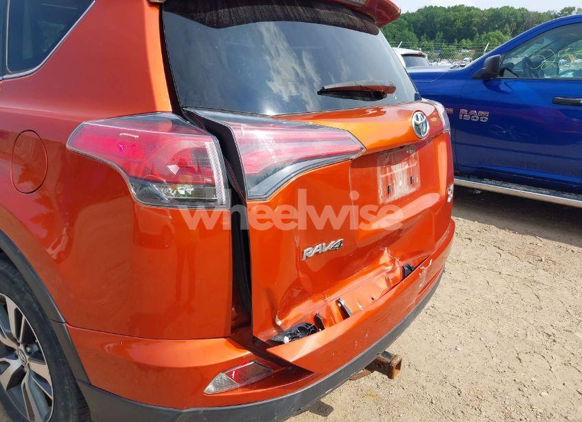 Photo 17 of 2016 Toyota Rav4 XLE (VIN JTMRFREV4GJ099859)