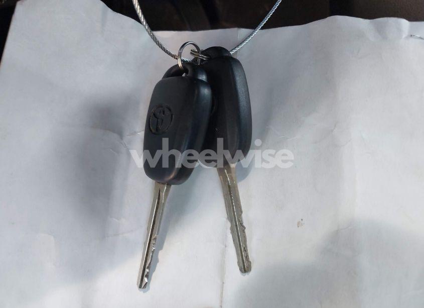 Photo 11 of 2015 Toyota Rav4 XLE (VIN JTMRFREV5FD132297)