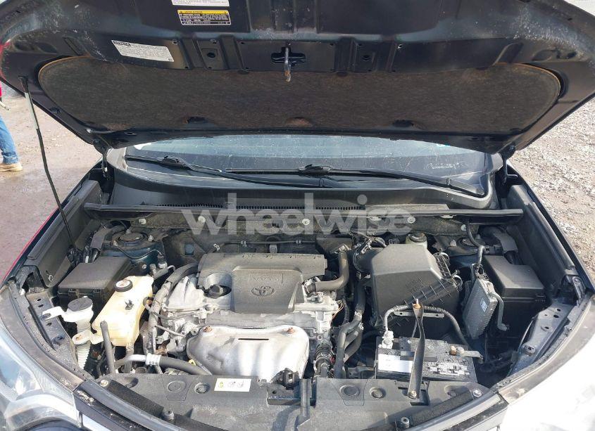 Photo 10 of 2018 Toyota Rav4 ADVENTURE/XLE (VIN JTMRFREV5JD228388)