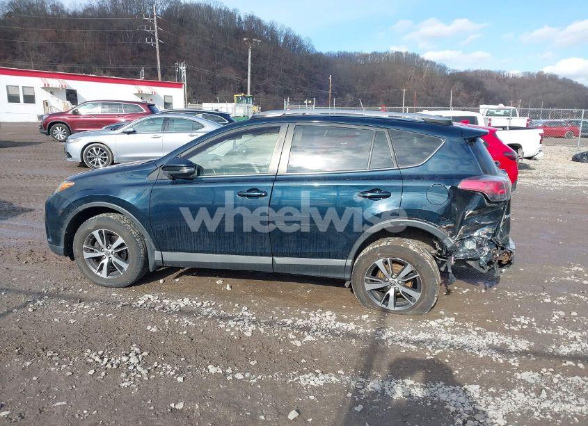 Photo 14 of 2018 Toyota Rav4 ADVENTURE/XLE (VIN JTMRFREV5JD228388)