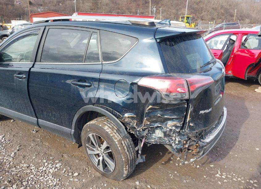 Photo 6 of 2018 Toyota Rav4 ADVENTURE/XLE (VIN JTMRFREV5JD228388)