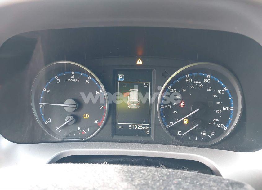 Photo 7 of 2018 Toyota Rav4 ADVENTURE/XLE (VIN JTMRFREV5JD228388)