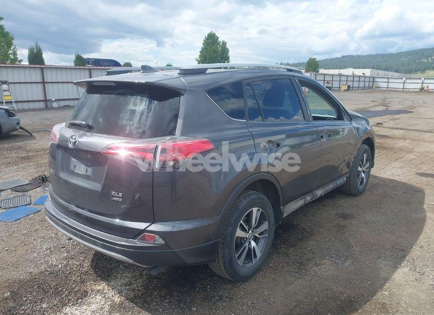 Photo 4 of 2018 Toyota Rav4 XLE (VIN JTMRFREV5JJ189772)