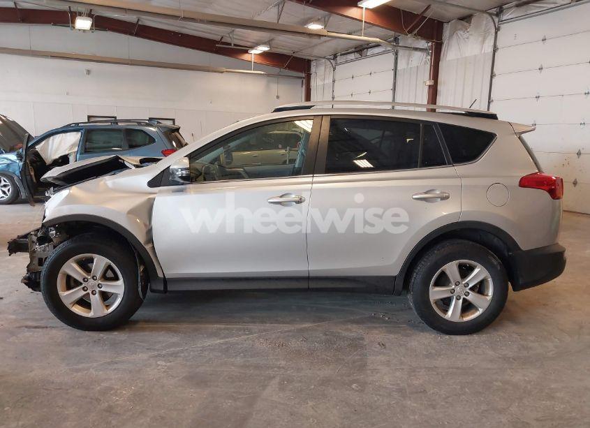 Photo 14 of 2013 Toyota Rav4 XLE (VIN JTMRFREV6D5022107)