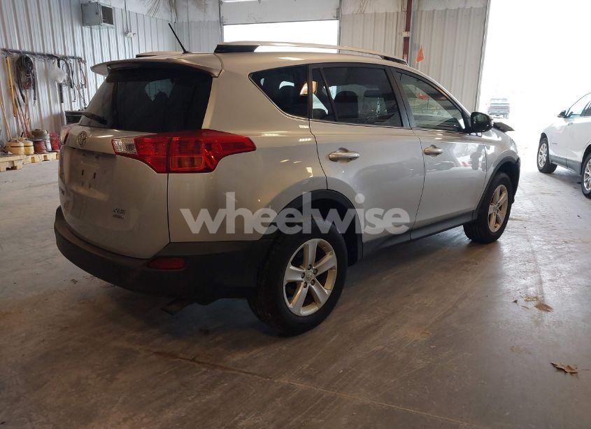 Photo 4 of 2013 Toyota Rav4 XLE (VIN JTMRFREV6D5022107)