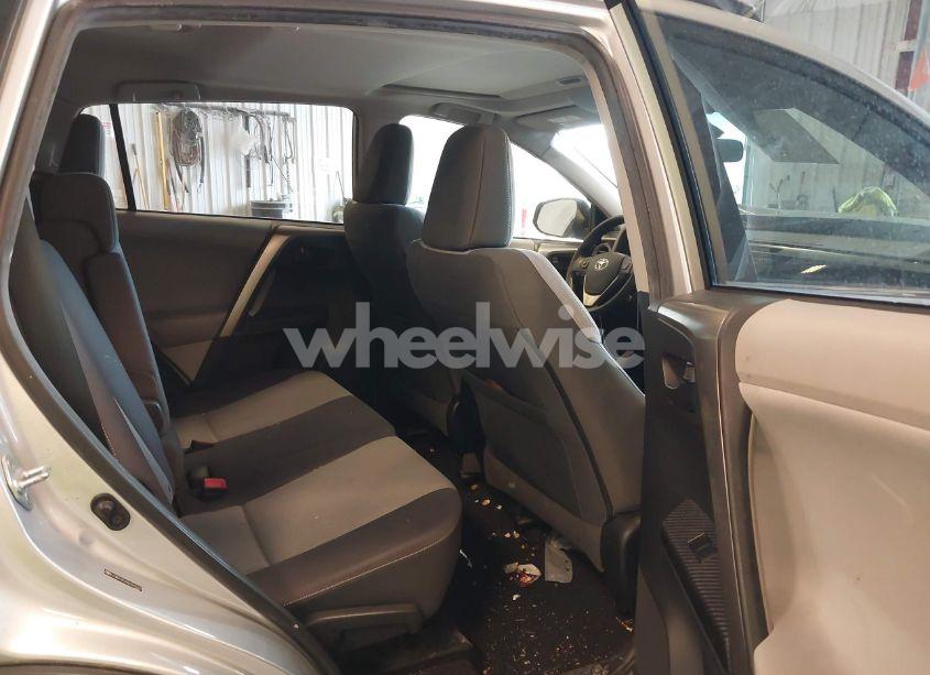 Photo 8 of 2013 Toyota Rav4 XLE (VIN JTMRFREV6D5022107)