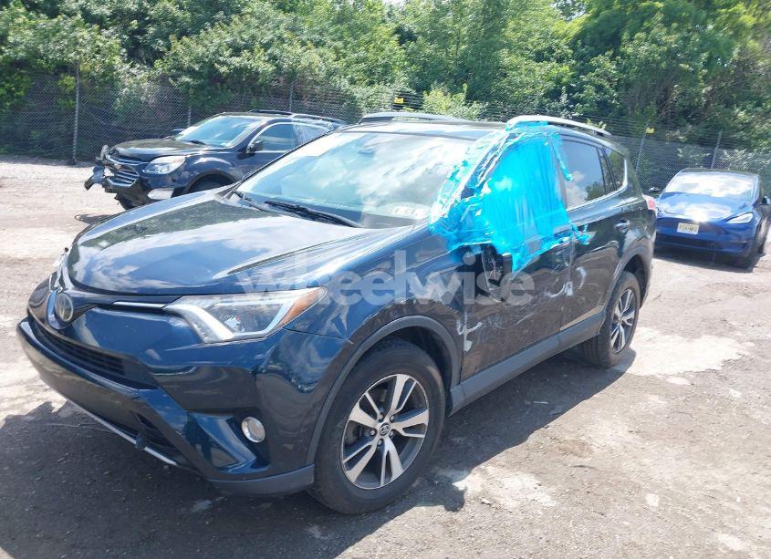 Photo 2 of 2017 Toyota Rav4 XLE (VIN JTMRFREV7HJ119085)