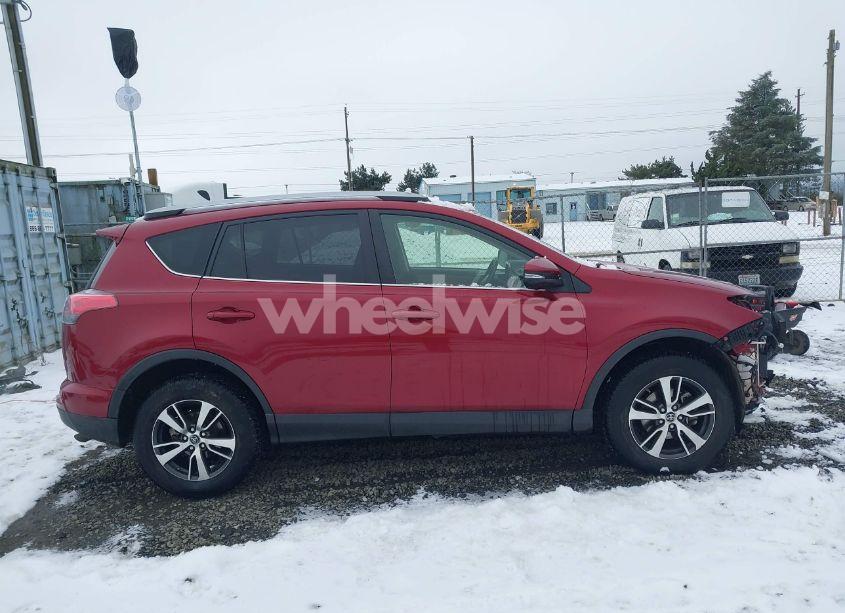 Photo 14 of 2018 Toyota Rav4 ADVENTURE/XLE (VIN JTMRFREV7JD222933)