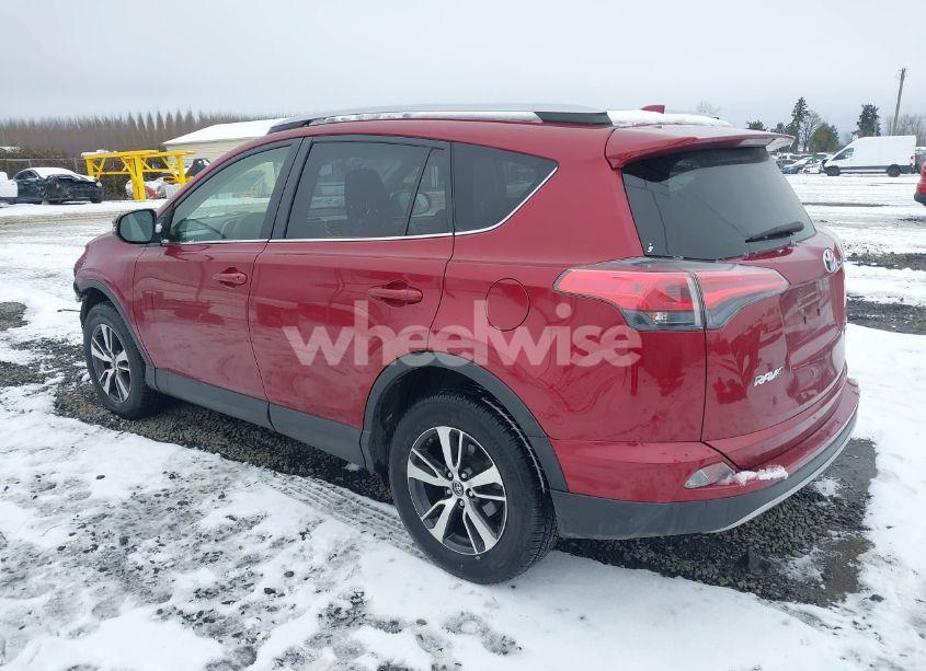 Photo 3 of 2018 Toyota Rav4 ADVENTURE/XLE (VIN JTMRFREV7JD222933)