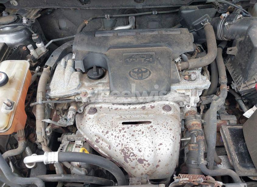 Photo 10 of 2018 Toyota Rav4 XLE (VIN JTMRFREV7JJ177574)