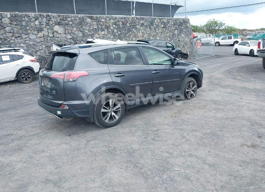 Photo 4 of 2018 Toyota Rav4 XLE (VIN JTMRFREV7JJ177574)