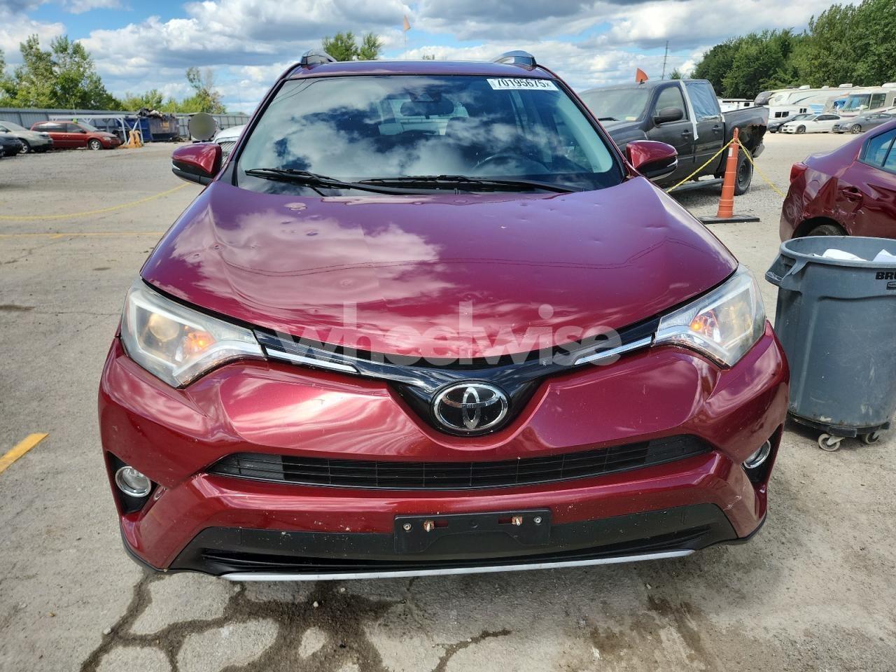Photo 5 of 2018 TOYOTA RAV4 ADVENTURE (VIN JTMRFREV8JD247761)