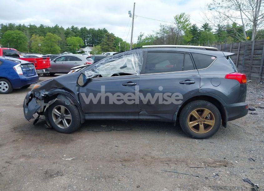 Photo 14 of 2015 Toyota Rav4 XLE (VIN JTMRFREV9FD108990)