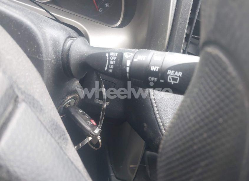 Photo 11 of 2015 Toyota Rav4 XLE (VIN JTMRFREV9FD173998)