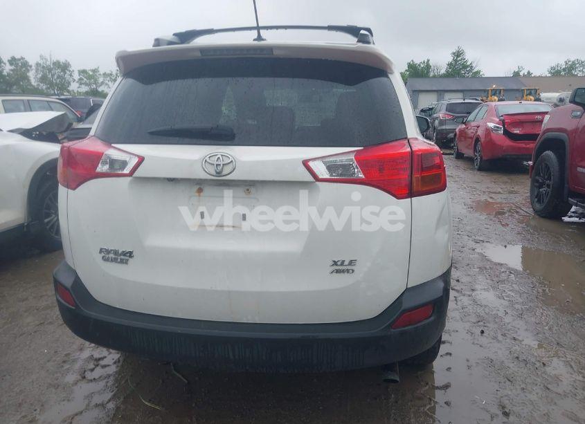 Photo 17 of 2015 Toyota Rav4 XLE (VIN JTMRFREV9FD173998)