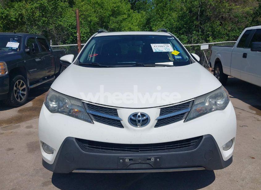 Photo 12 of 2015 Toyota Rav4 XLE (VIN JTMRFREV9FJ014304)