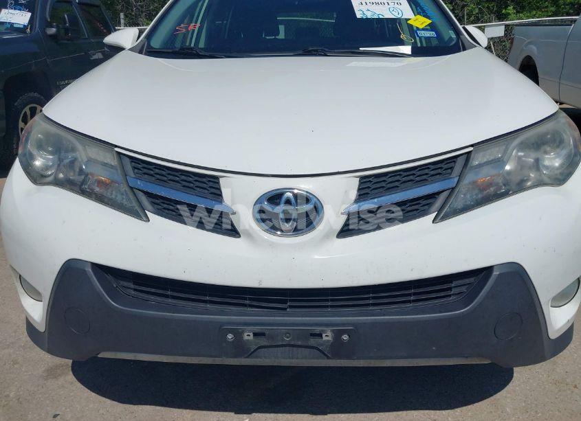 Photo 6 of 2015 Toyota Rav4 XLE (VIN JTMRFREV9FJ014304)