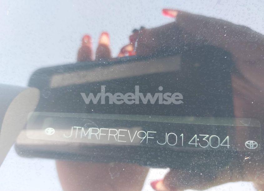 Photo 9 of 2015 Toyota Rav4 XLE (VIN JTMRFREV9FJ014304)