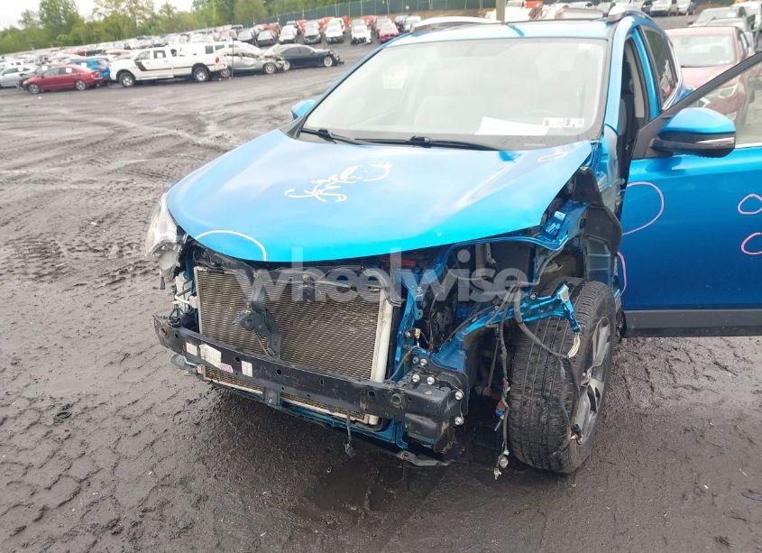 Photo 6 of 2016 Toyota Rav4 XLE (VIN JTMRFREV9GD186218)