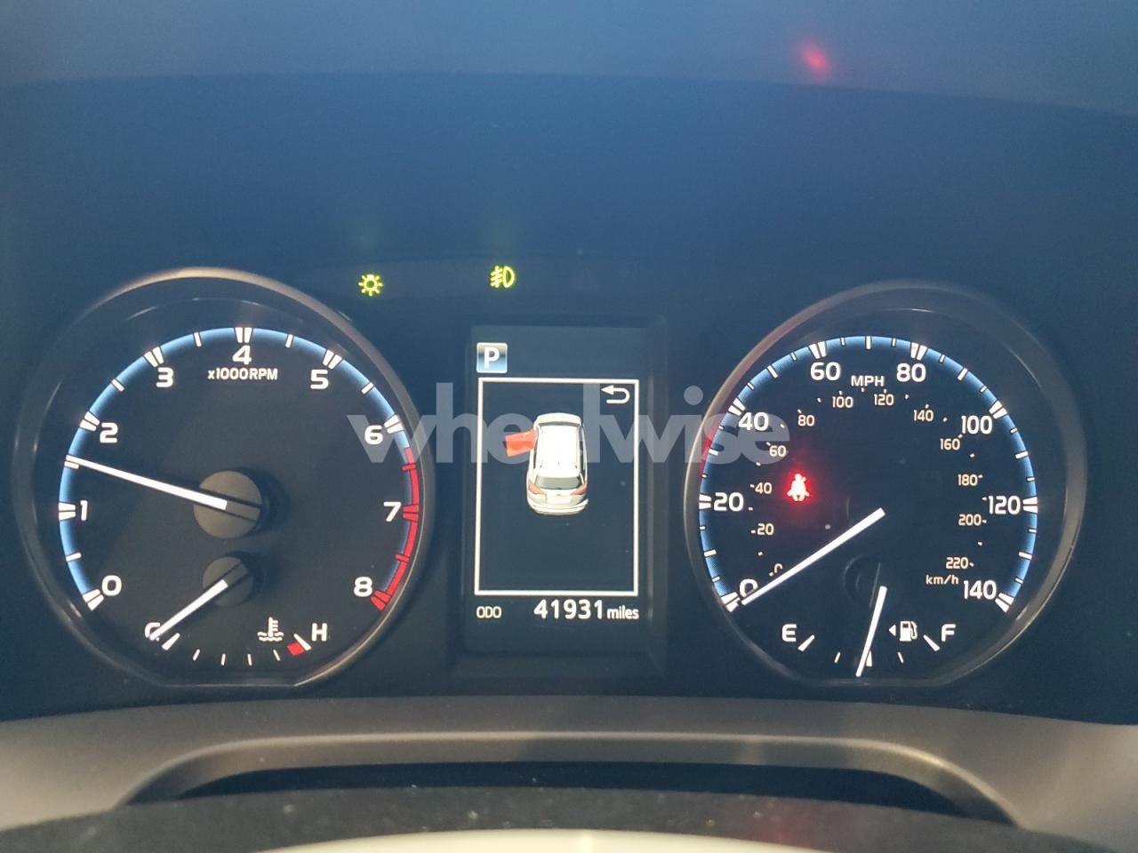 Photo 9 of 2017 TOYOTA RAV4 XLE (VIN JTMRFREV9HJ110081)