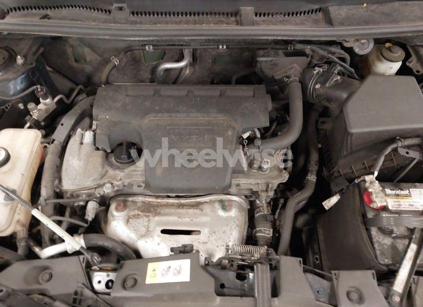 Photo 10 of 2017 Toyota Rav4 XLE (VIN JTMRFREV9HJ114972)