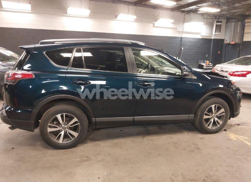 Photo 13 of 2017 Toyota Rav4 XLE (VIN JTMRFREV9HJ114972)