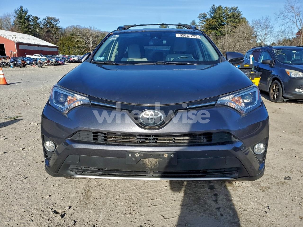 Photo 5 of 2017 TOYOTA RAV4 XLE (VIN JTMRFREV9HJ165758)