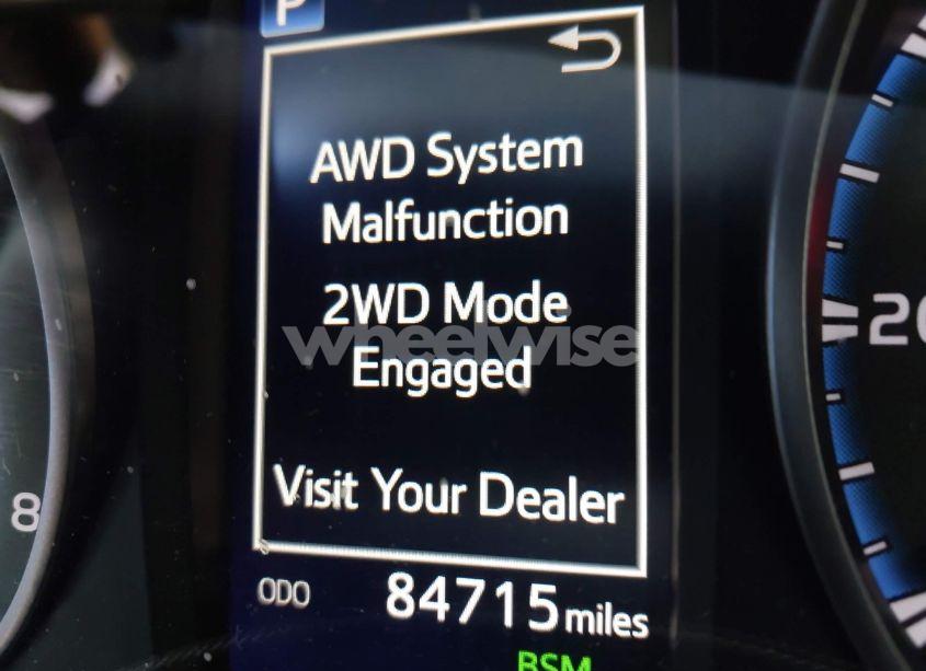 Photo 15 of 2018 Toyota Rav4 XLE (VIN JTMRFREV9JD253813)