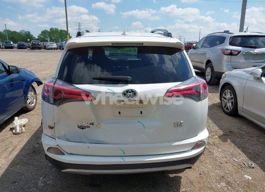 Photo 6 of 2018 Toyota Rav4 XLE (VIN JTMRFREV9JD253813)