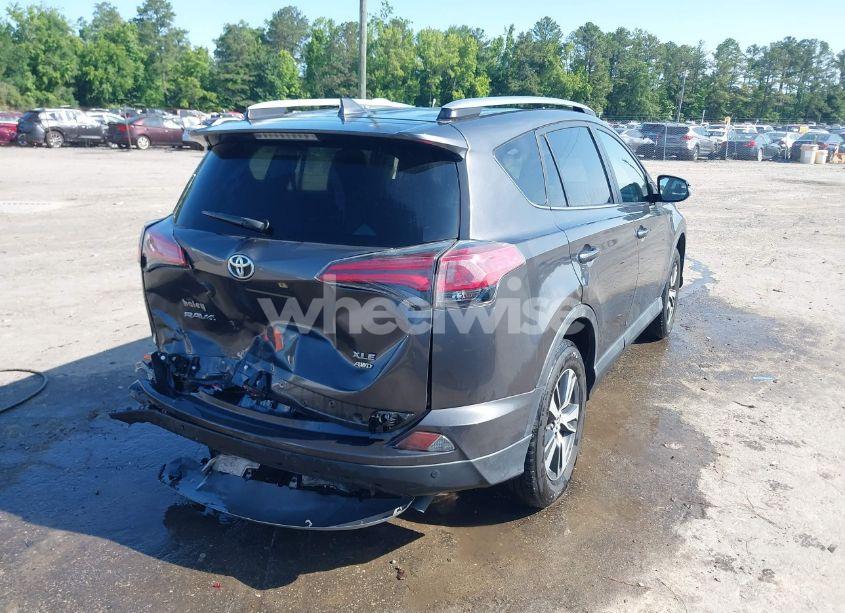 Photo 4 of 2018 Toyota Rav4 XLE (VIN JTMRFREV9JJ178922)