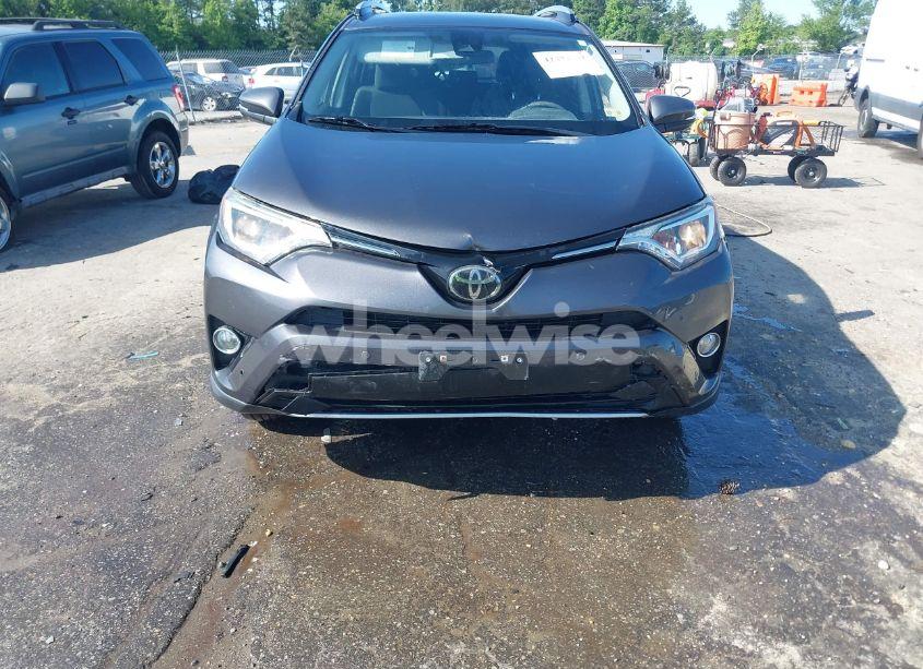 Photo 6 of 2018 Toyota Rav4 XLE (VIN JTMRFREV9JJ178922)