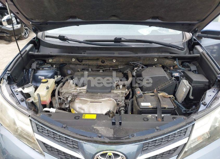 Photo 10 of 2013 Toyota Rav4 XLE (VIN JTMRFREVXDD028062)