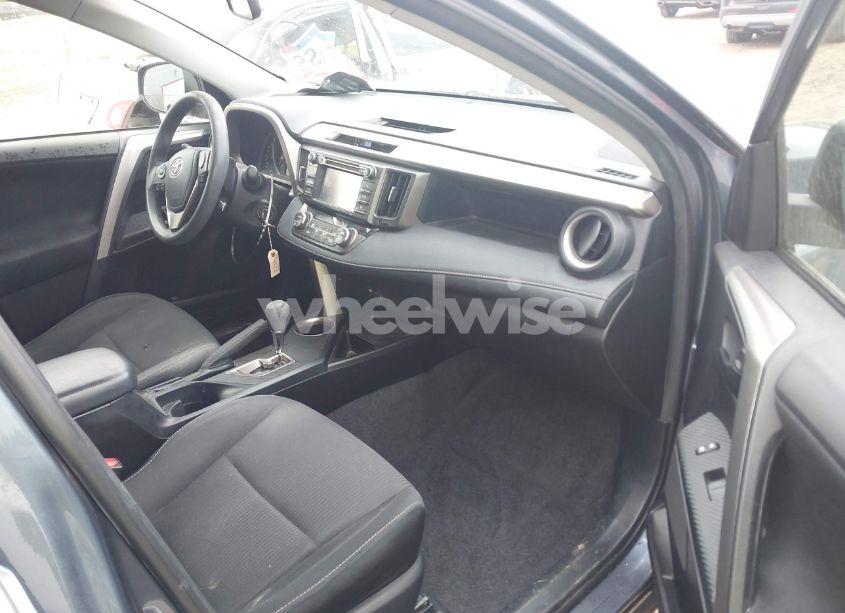 Photo 5 of 2013 Toyota Rav4 XLE (VIN JTMRFREVXDD028062)