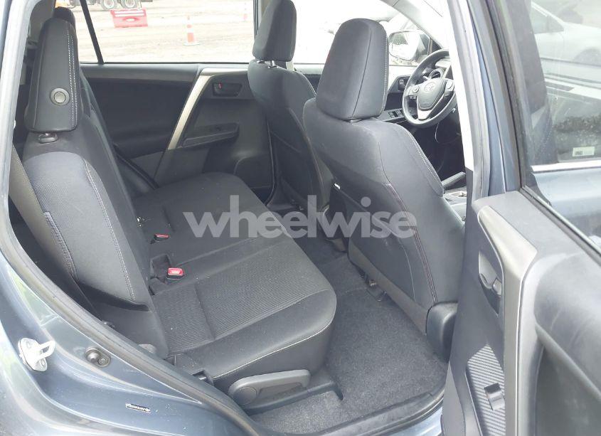 Photo 8 of 2013 Toyota Rav4 XLE (VIN JTMRFREVXDD028062)