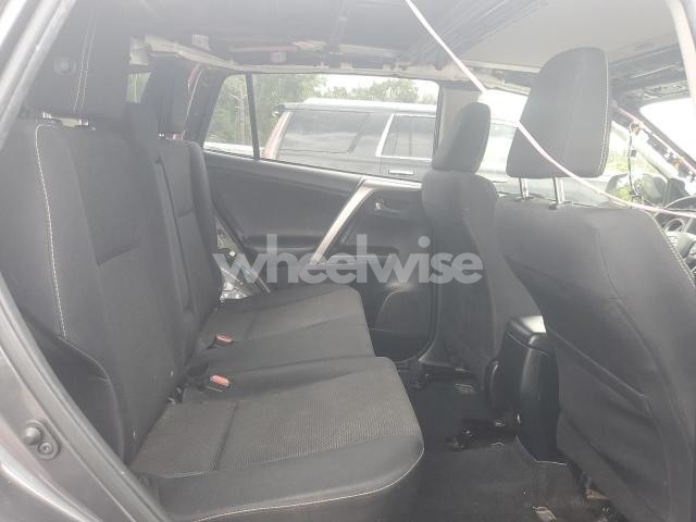 Photo 7 of 2017 TOYOTA RAV4 XLE (VIN JTMRFREVXHJ149245)