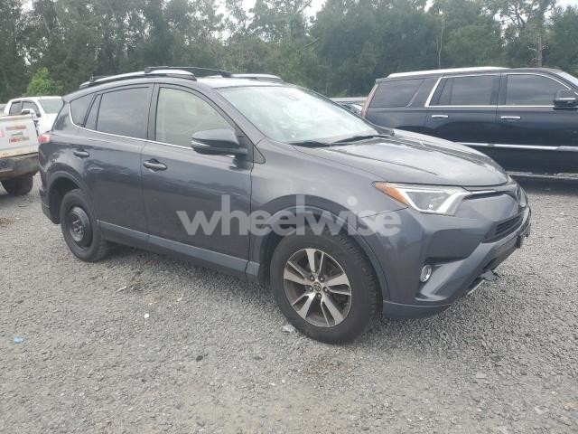 Photo 8 of 2017 TOYOTA RAV4 XLE (VIN JTMRFREVXHJ149245)