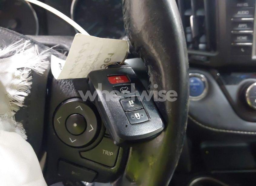 Photo 11 of 2017 Toyota Rav4 HYBRID XLE (VIN JTMRJREV0HD150918)