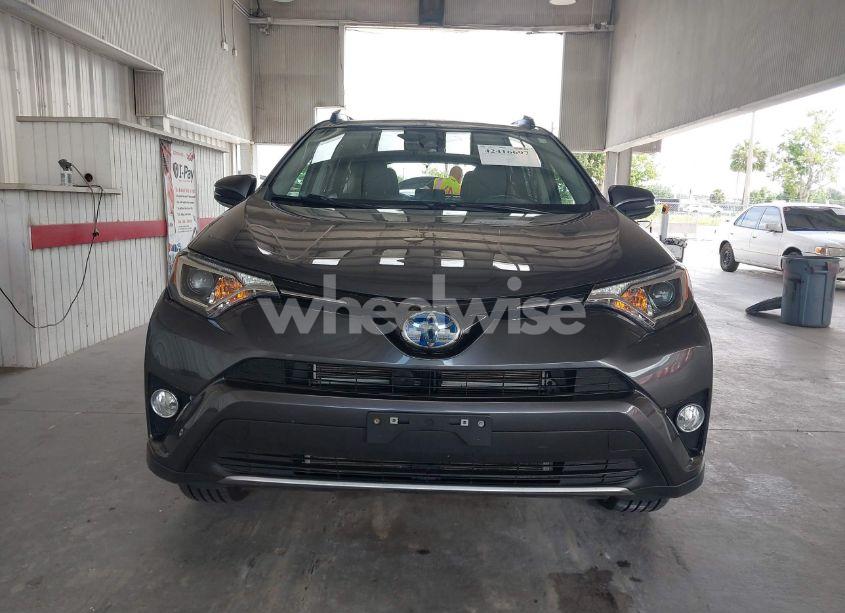 Photo 12 of 2018 Toyota Rav4 HYBRID XLE (VIN JTMRJREV0JD252256)