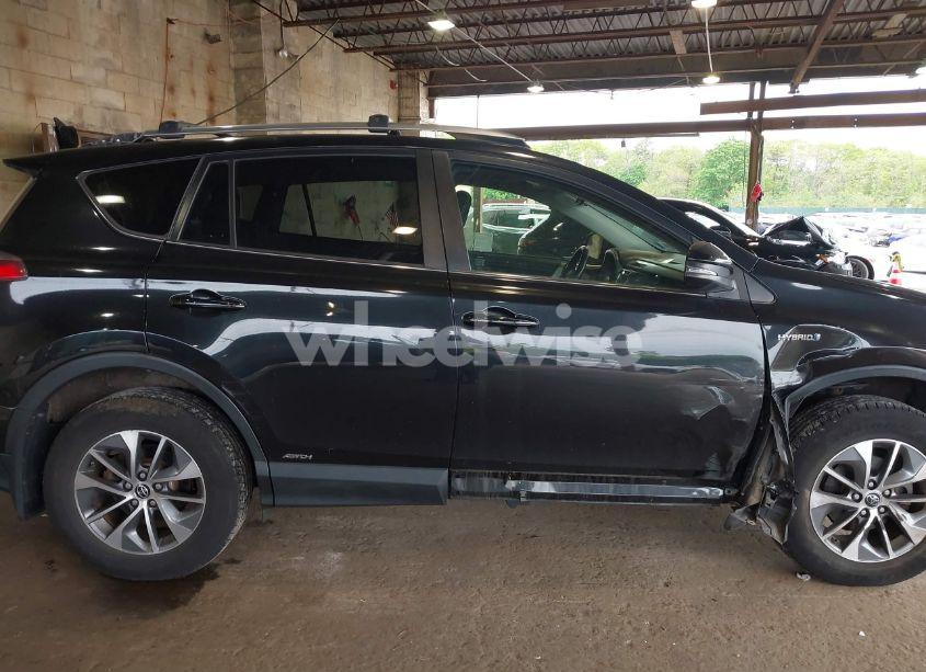 Photo 13 of 2017 Toyota Rav4 HYBRID XLE (VIN JTMRJREV2HD149320)