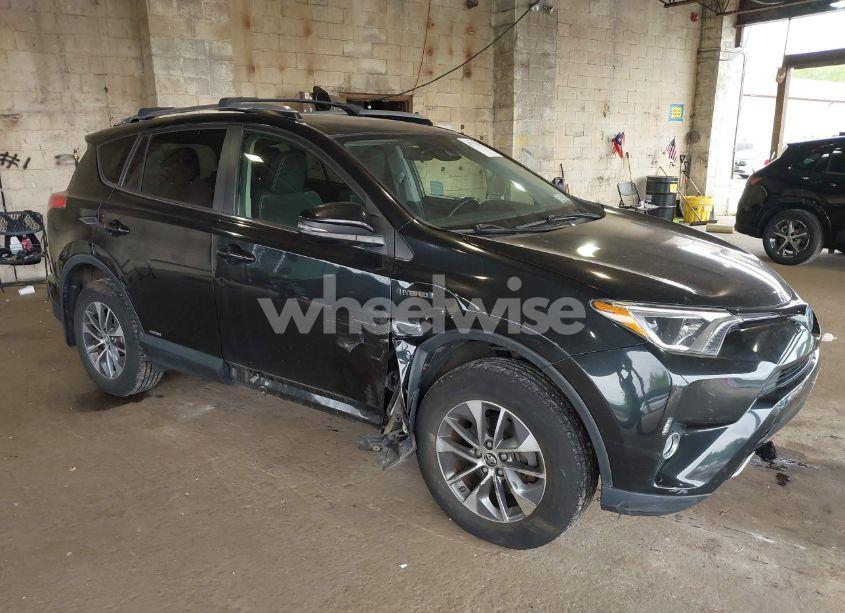 Photo 6 of 2017 Toyota Rav4 HYBRID XLE (VIN JTMRJREV2HD149320)