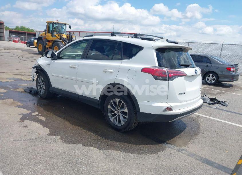 Photo 3 of 2017 Toyota Rav4 HYBRID XLE (VIN JTMRJREV3HD083733)