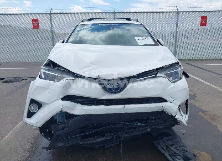 Photo 6 of 2017 Toyota Rav4 HYBRID XLE (VIN JTMRJREV3HD083733)
