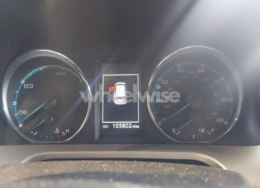 Photo 16 of 2017 Toyota Rav4 HYBRID XLE (VIN JTMRJREV4HD064186)