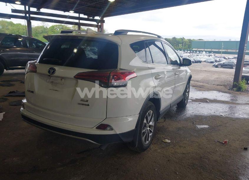 Photo 4 of 2017 Toyota Rav4 HYBRID XLE (VIN JTMRJREV4HD064186)